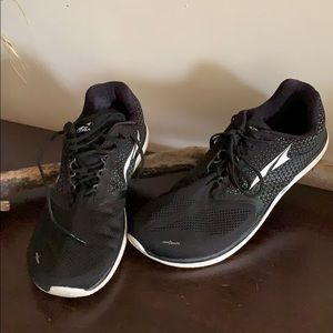 Altar Solstice Running Shoes